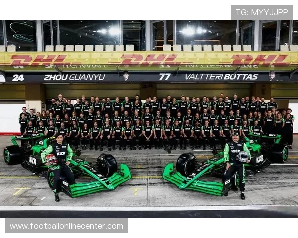 F1赛季最新动态揭晓各车队策略与车手表现分析